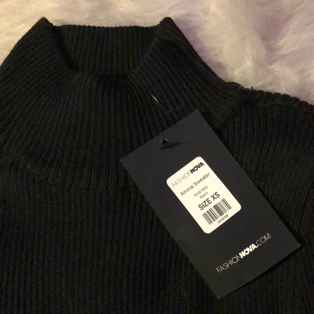 Sweater - Picture 3 of 3